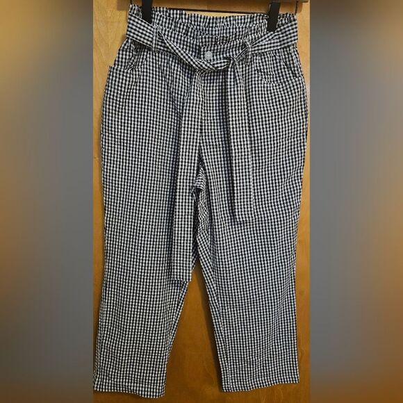 Sincerly Jules Pants - Sincerely Jules capris black and white plaid pants  M *